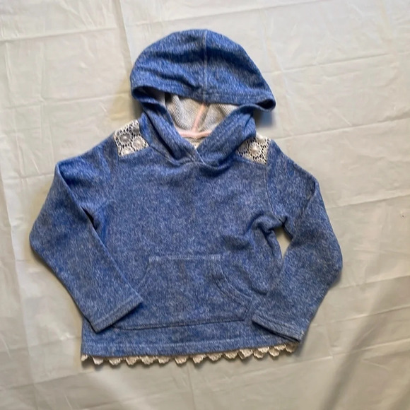 L.O.G.G girls blue sweater  size 4-6 - Picture 1 of 4